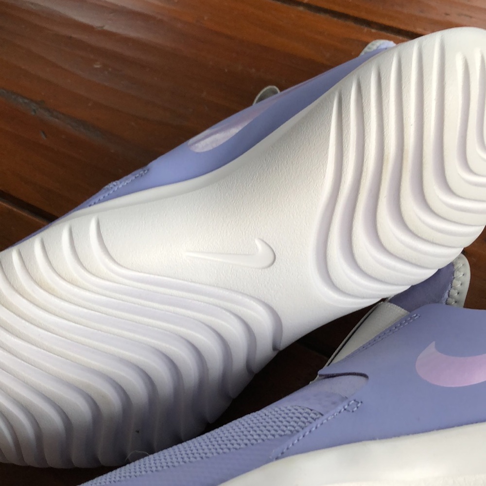 Nike Flex Runner - image 5